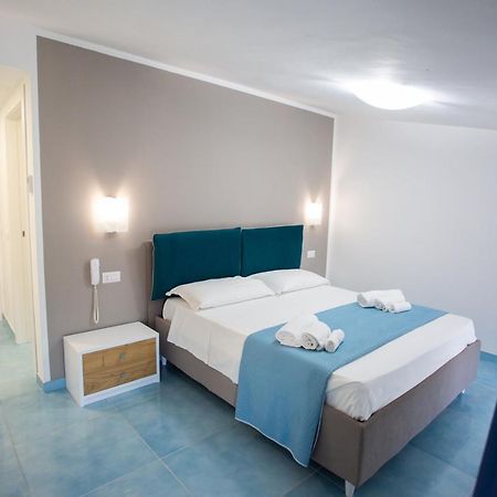 Hotel Da Alfredo 卡斯特拉巴特 外观 照片